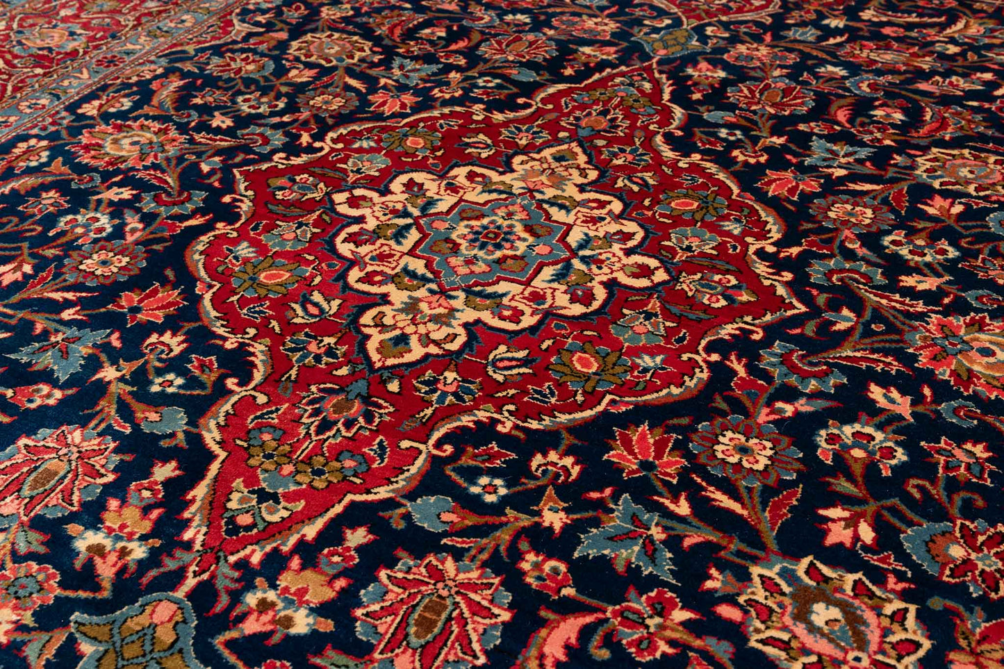 300 × 212 Keschan