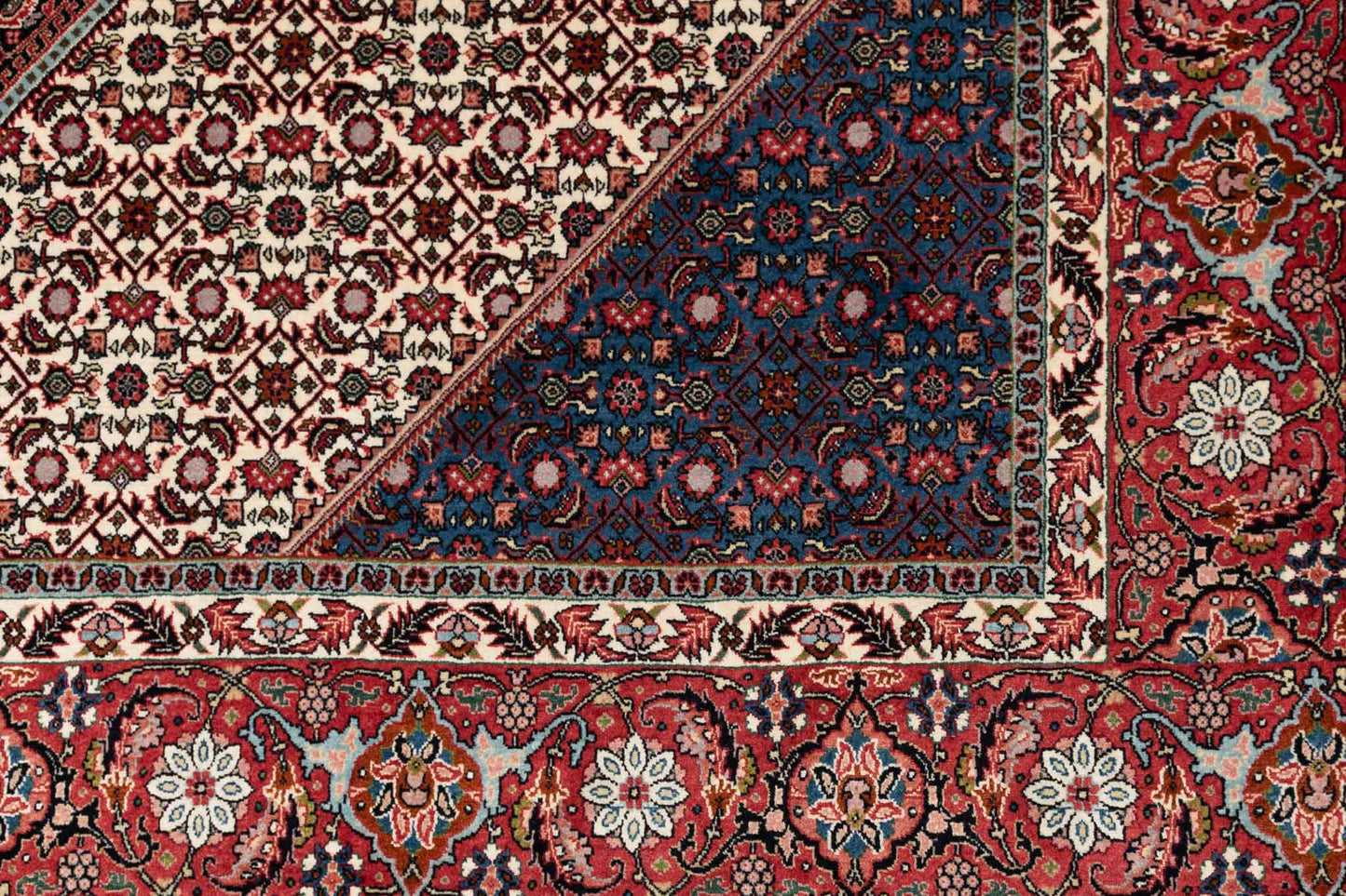 253 × 253 Bidjar