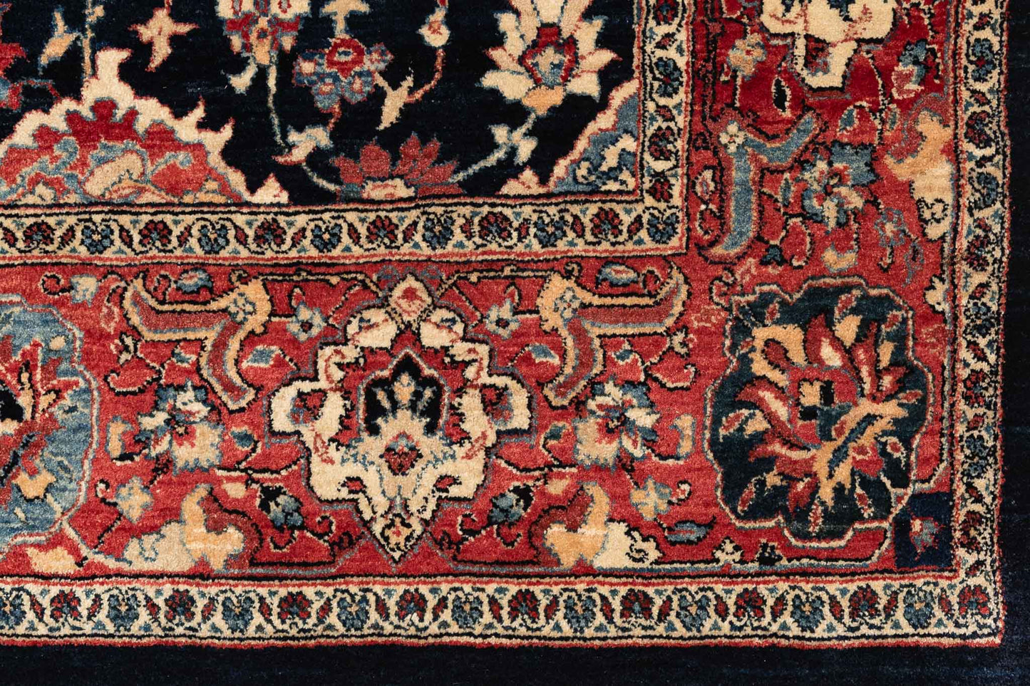 294 × 208 Bidjar Mirzai