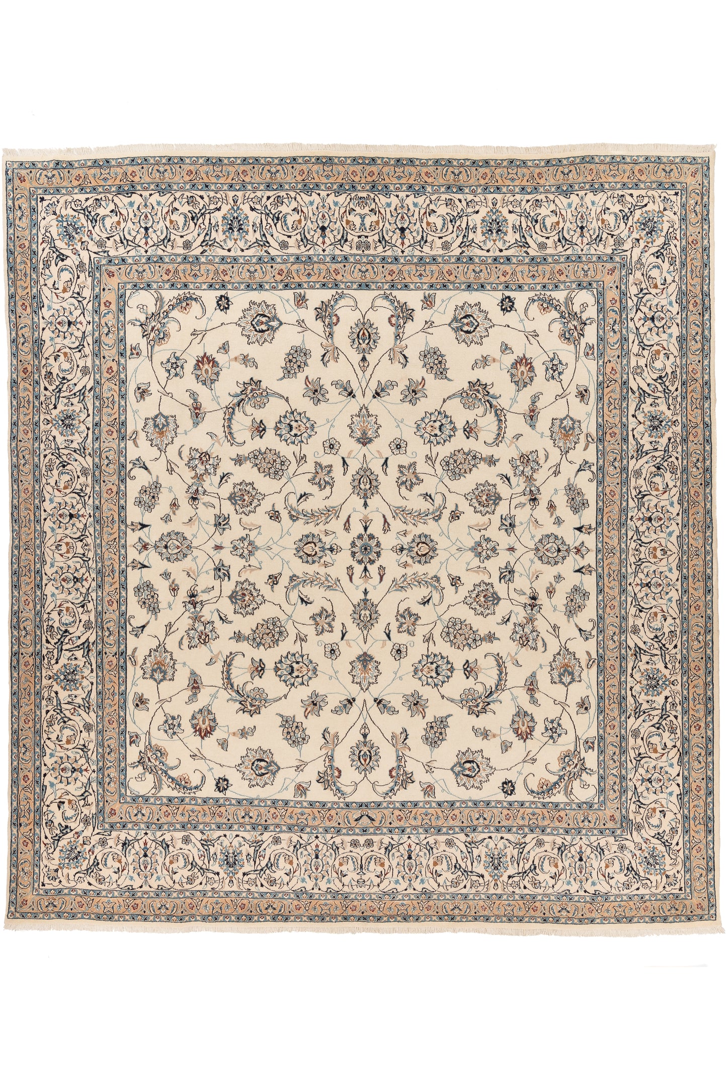Nain 9-Láh, 323 × 293 cm
