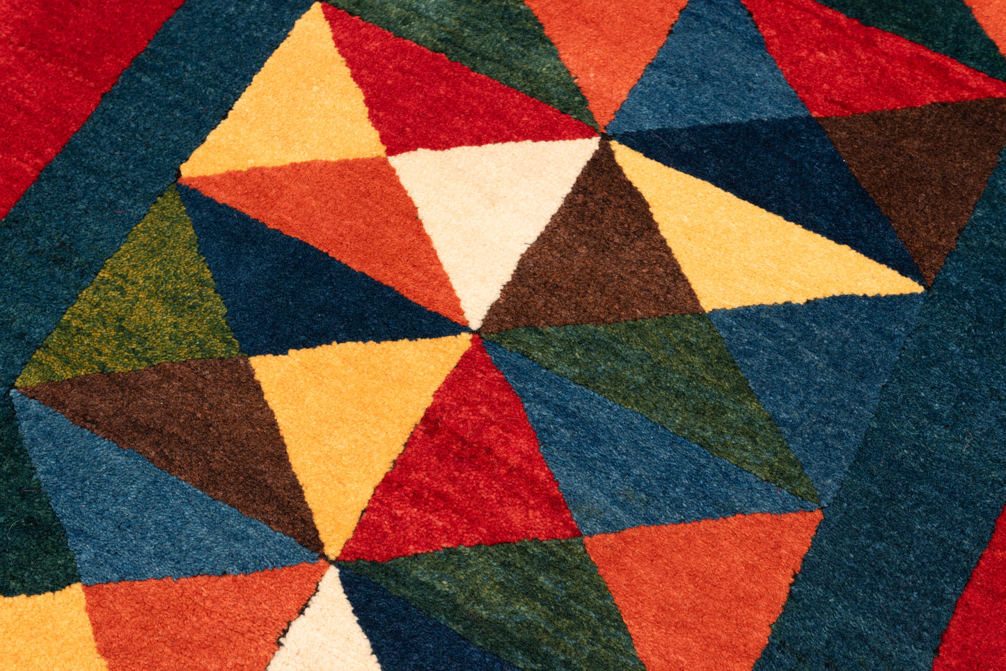 Tollu, 345 × 85 cm