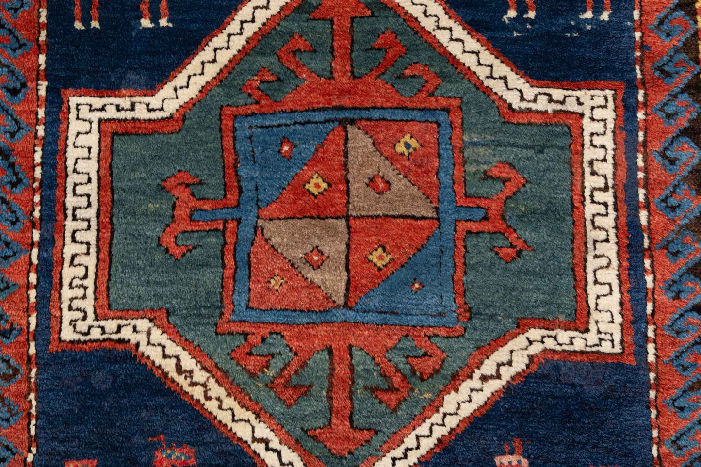 250 × 130 Kasak