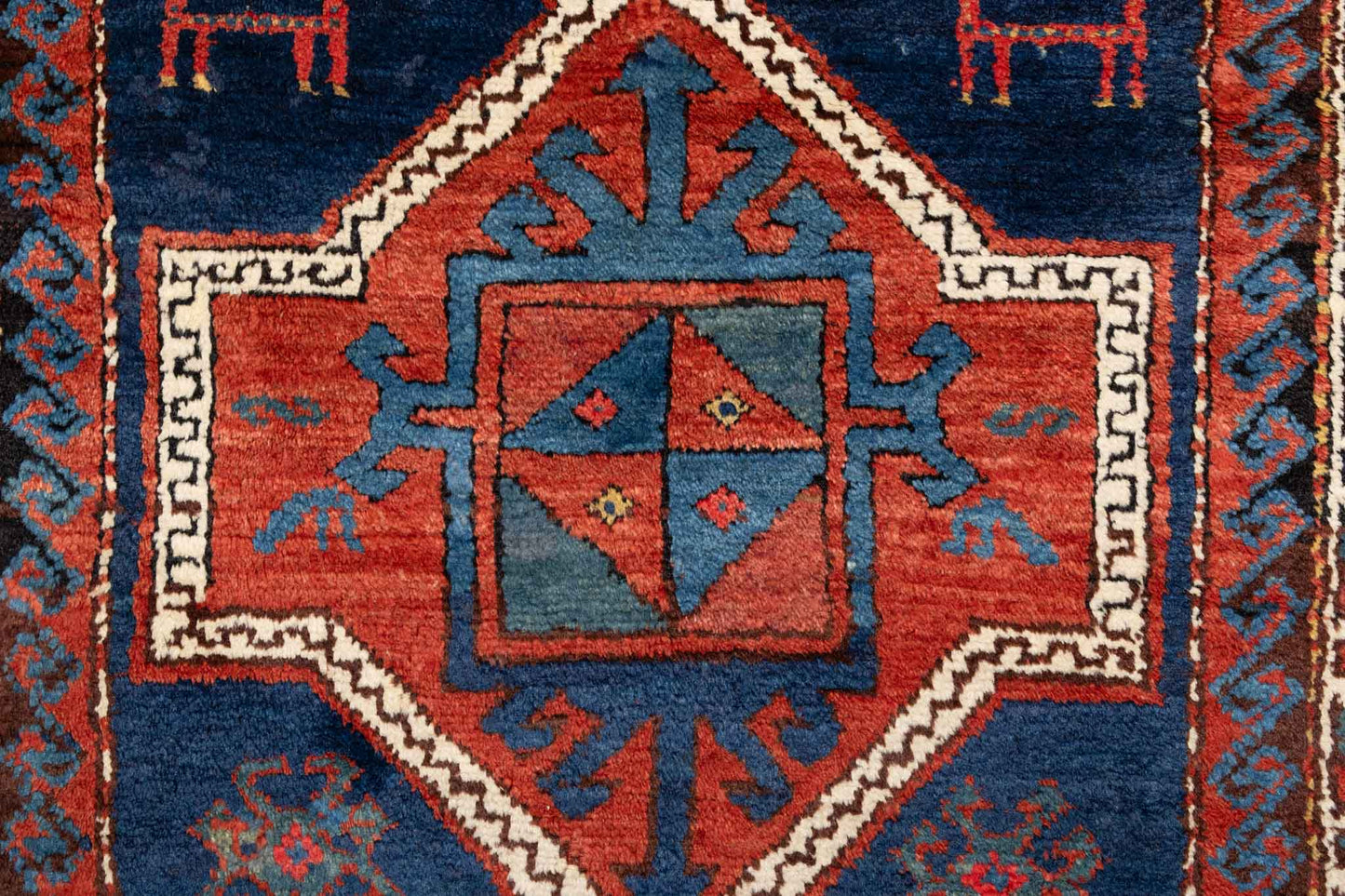 250 × 130 Kasak