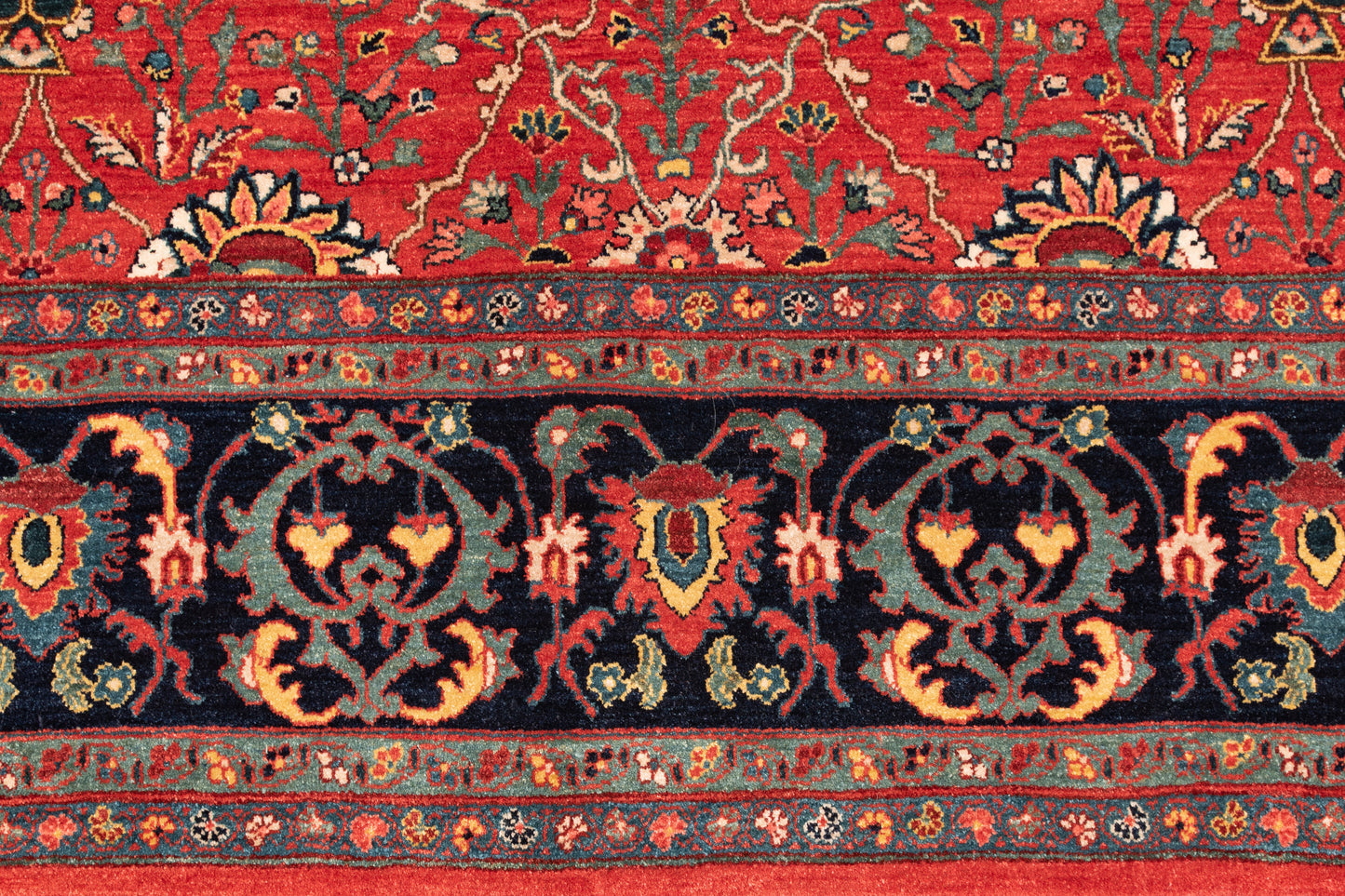 Bidjar Mirzai, 302 × 257 cm