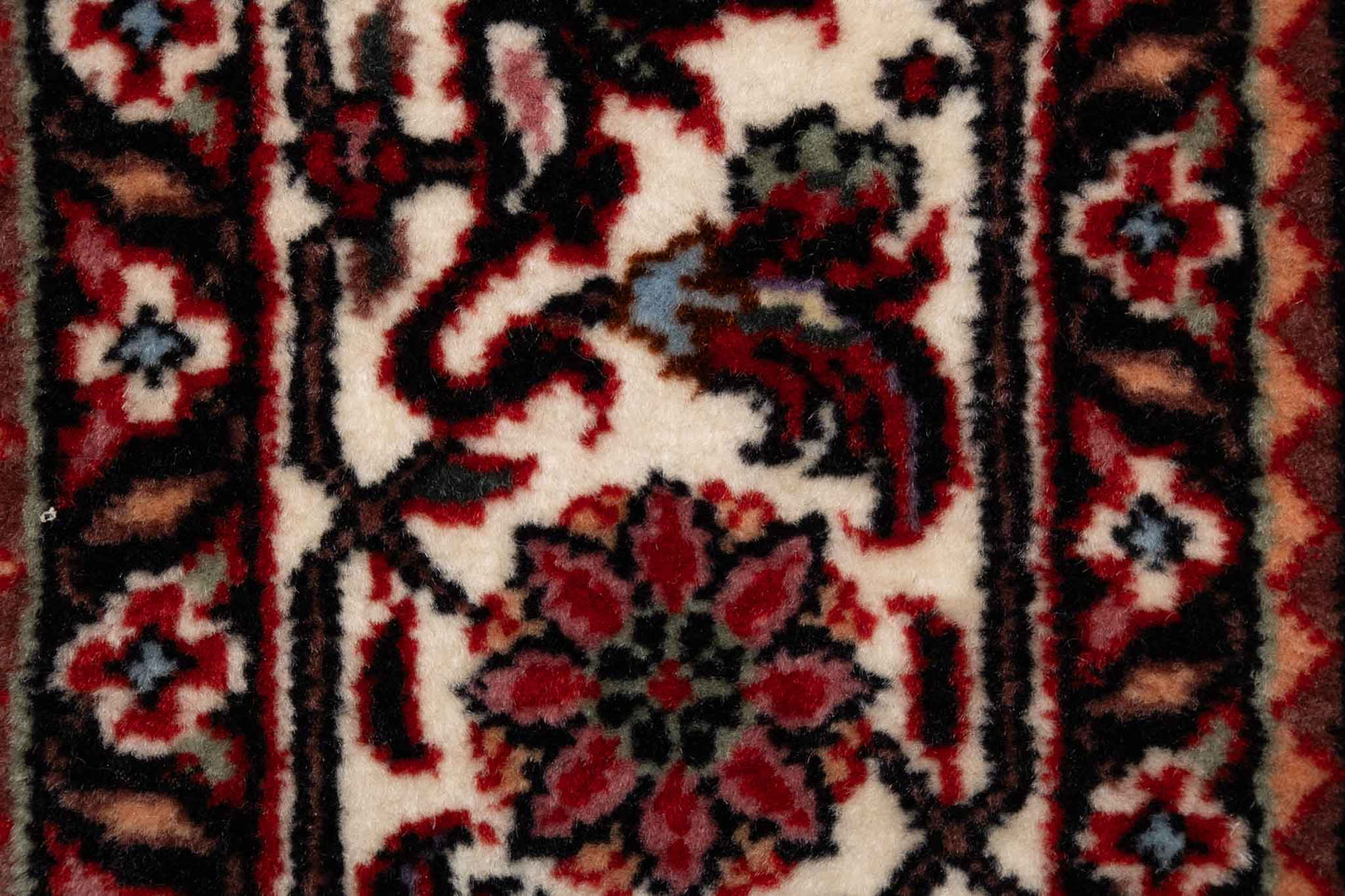 275 × 082 Bidjar