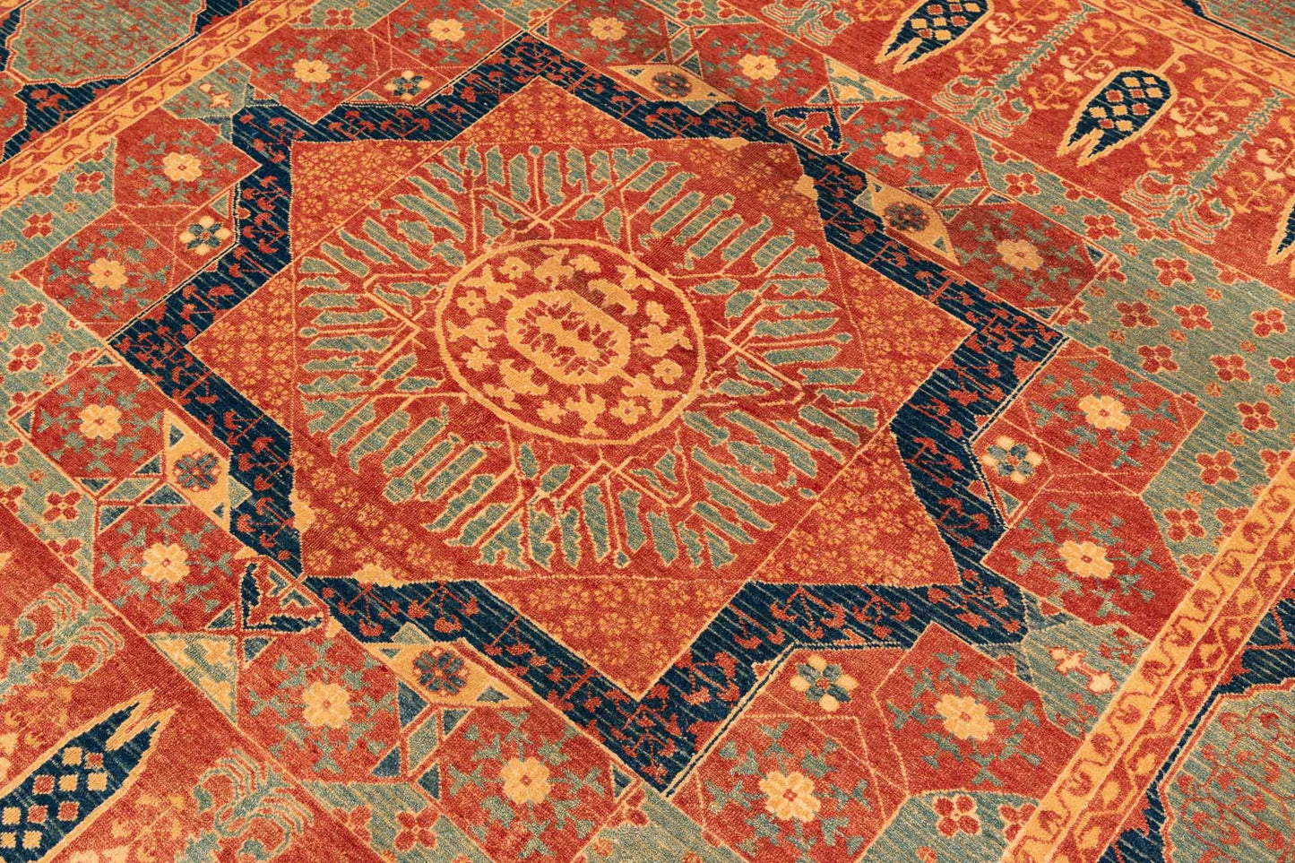 232 × 204 Mamluk