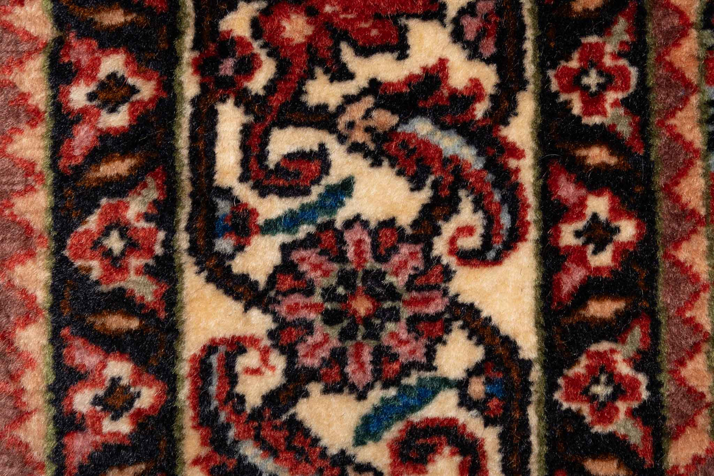 255 × 075 Bidjar