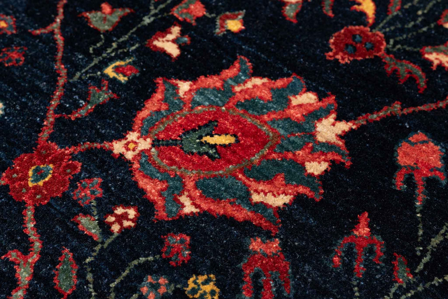 315 × 160 Bidjar Mirzai
