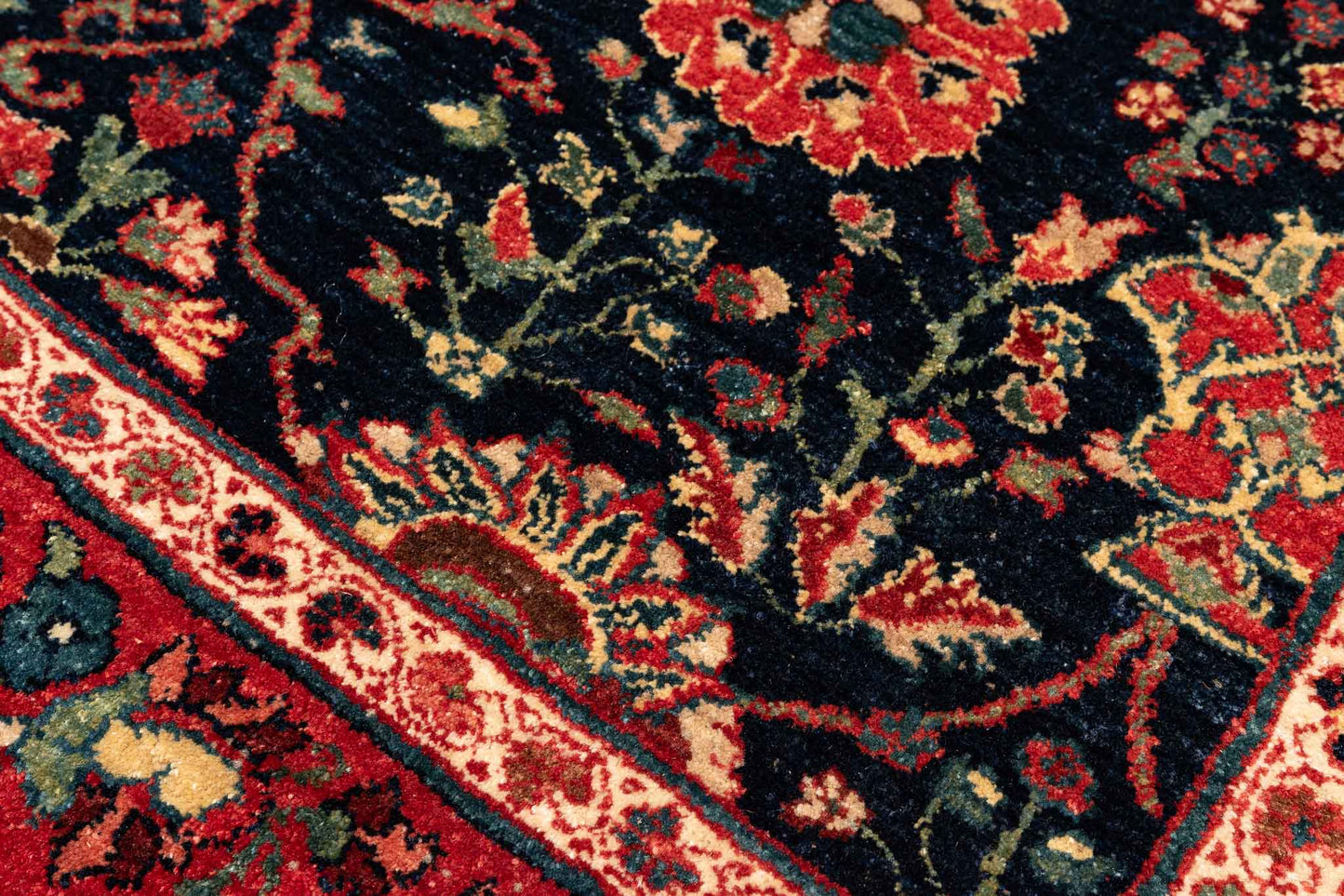 315 × 160 Bidjar Mirzai