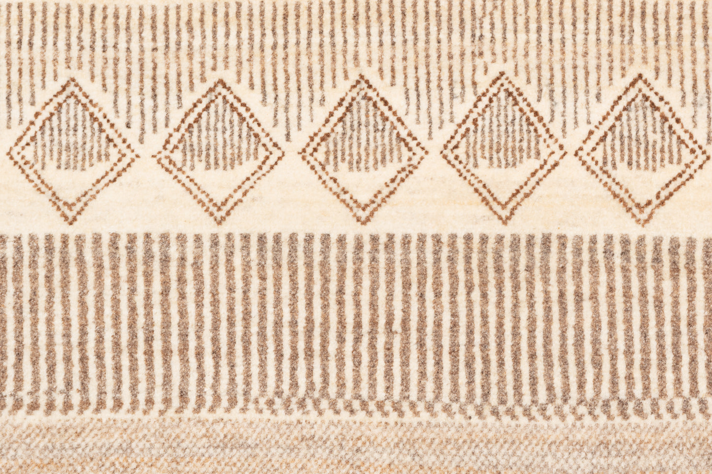 Kaschkuli Mirzai, 329 × 87 cm