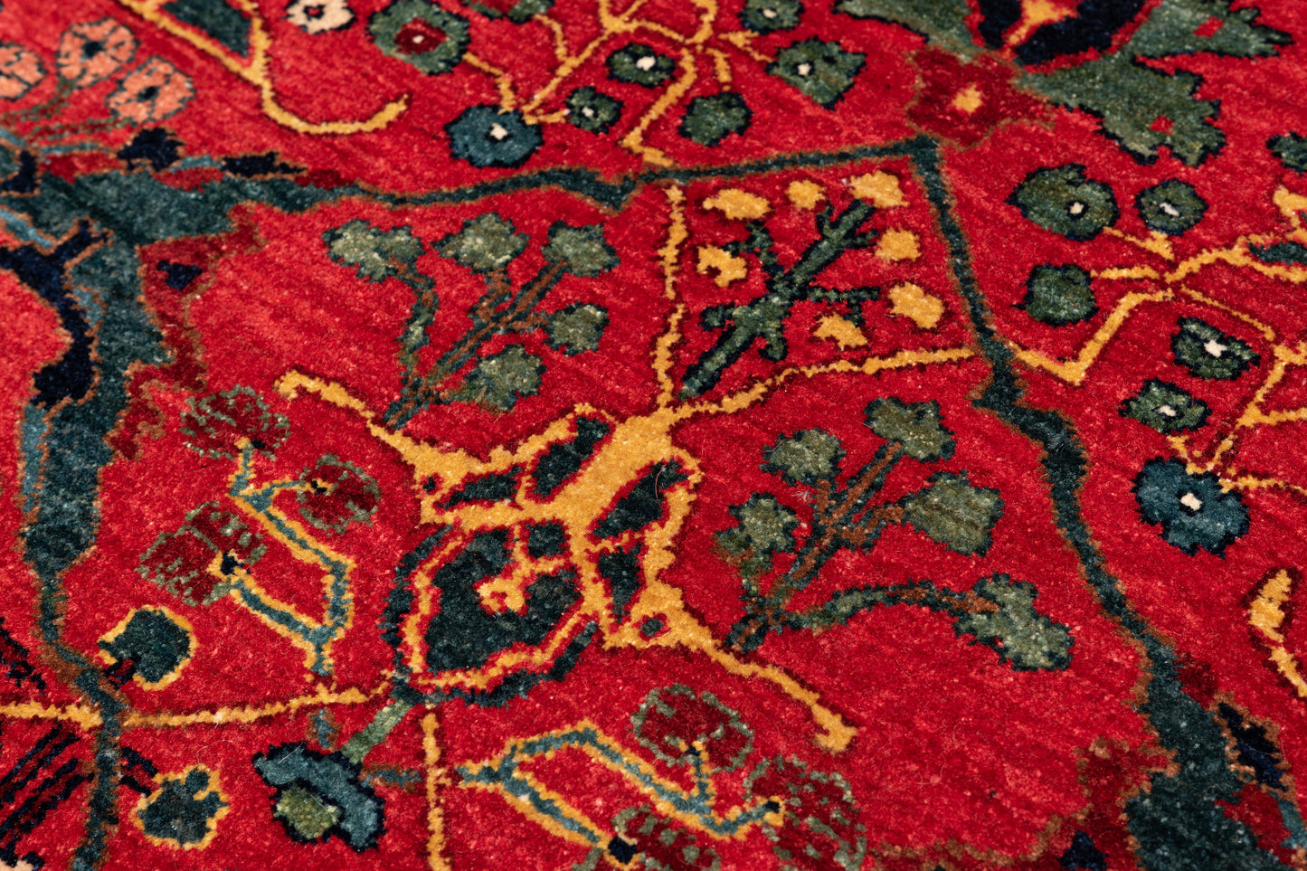 Bidjar Mirzai, 300 × 249 cm