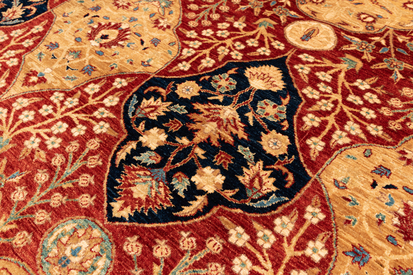 Rizbaf, 283 × 252 cm