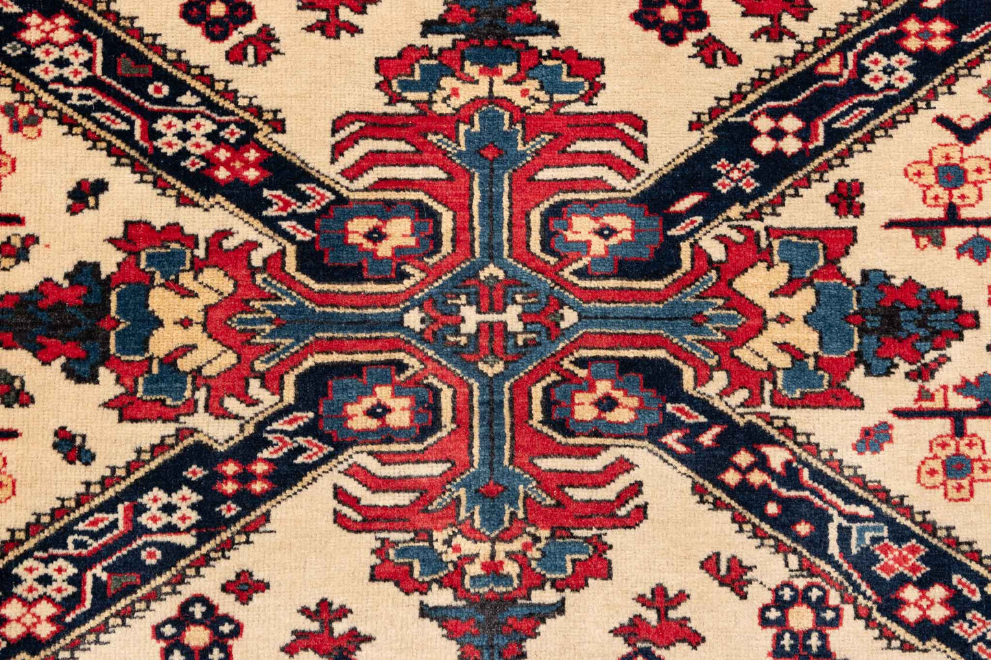 303 × 098 Schirwan