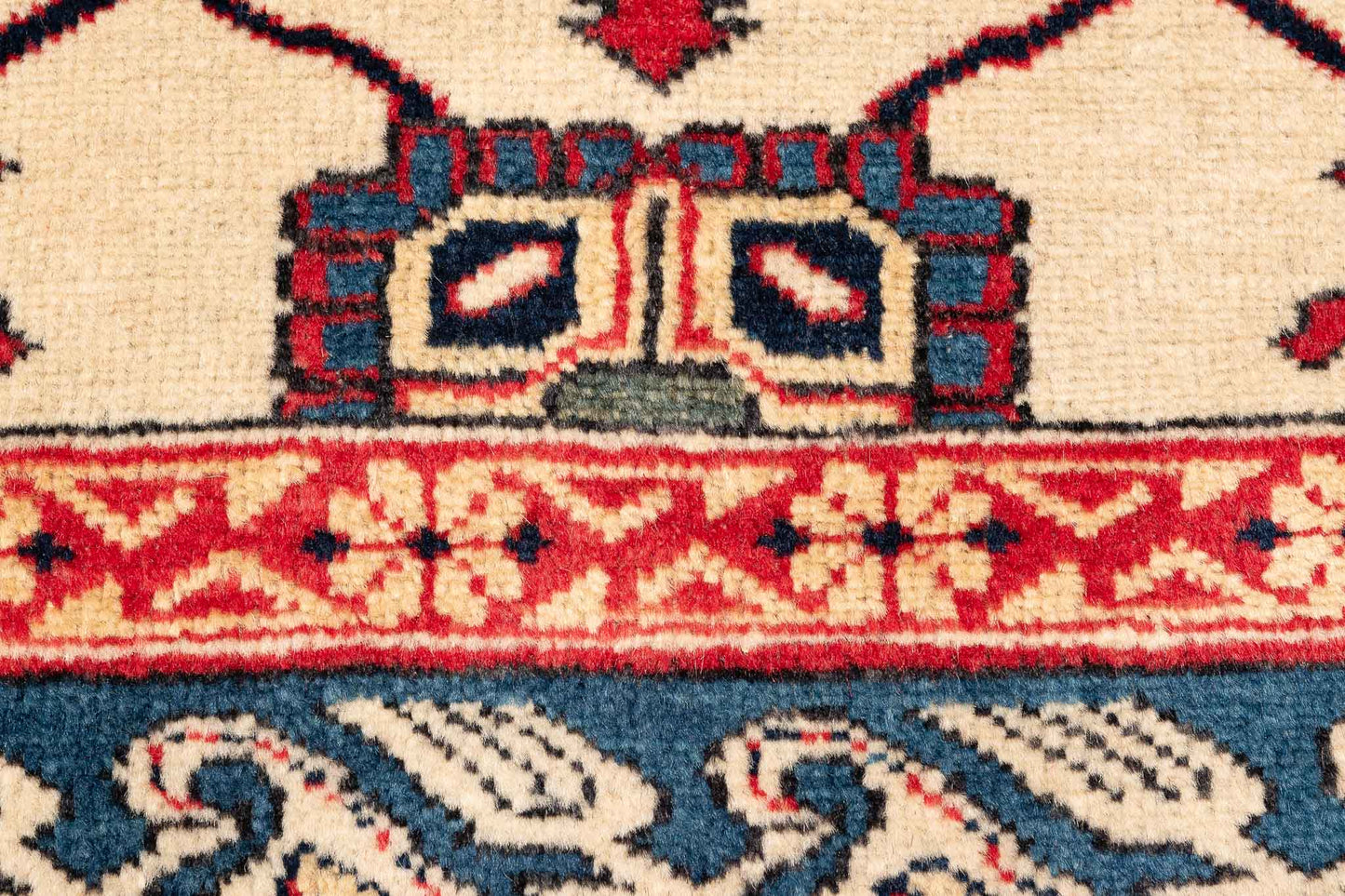 303 × 098 Schirwan