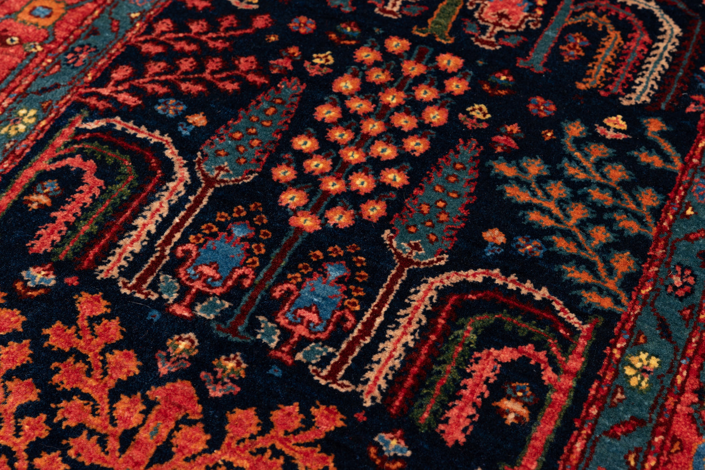 365 × 078 Khamsehbaf Mirzai