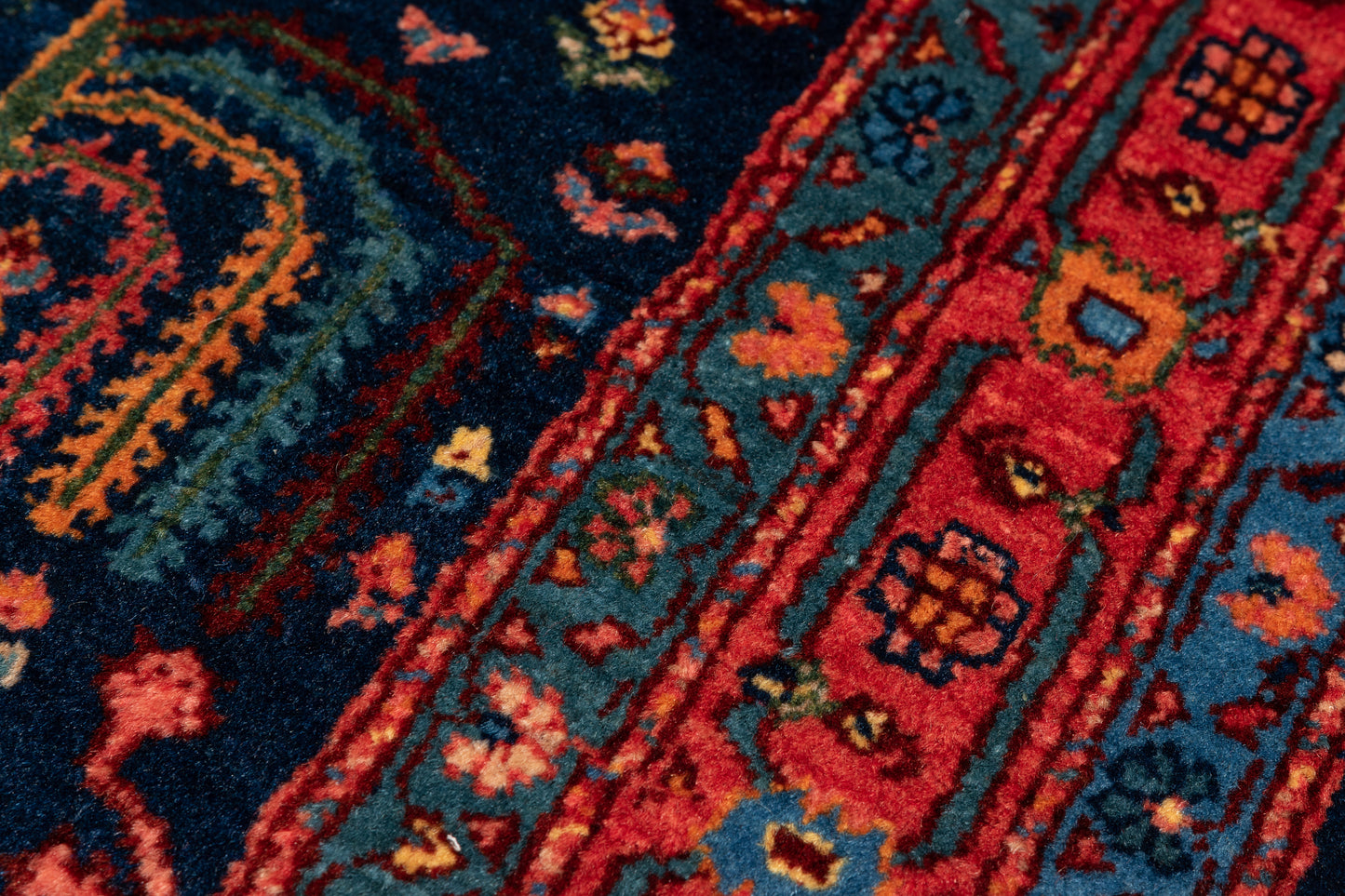 365 × 078 Khamsehbaf Mirzai