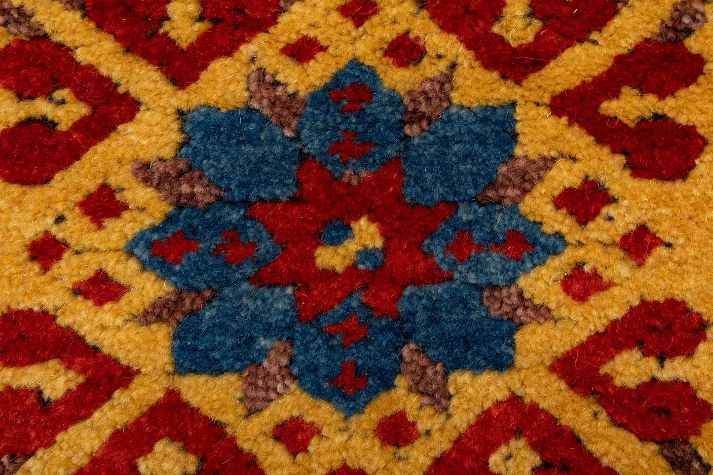 241 × 150 Tollu