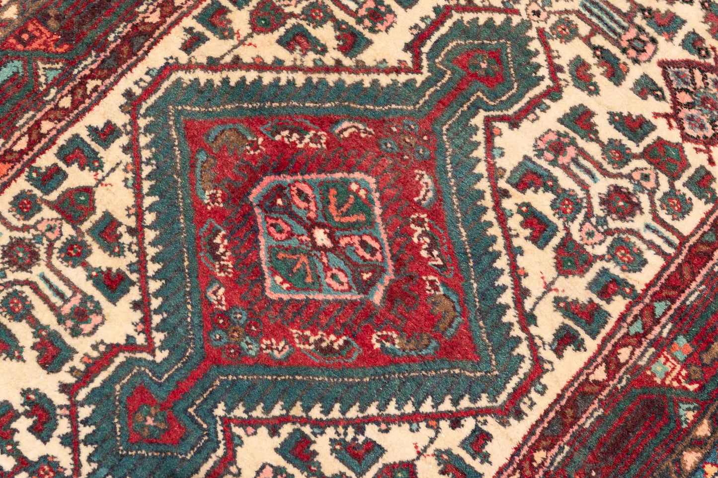 316 × 085 Hamadan