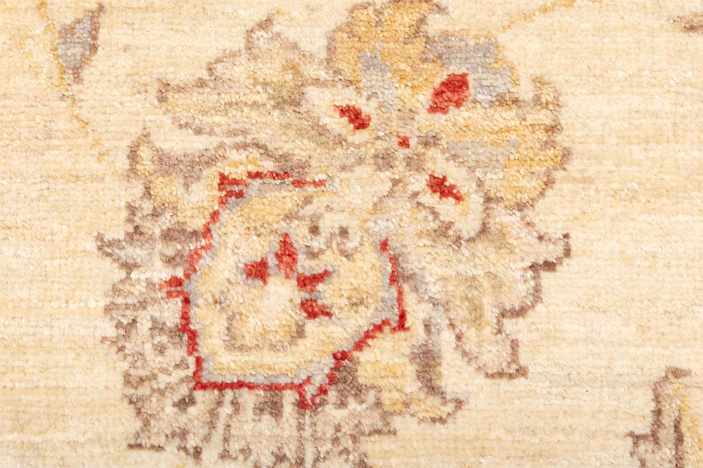 234 × 173 Farahan