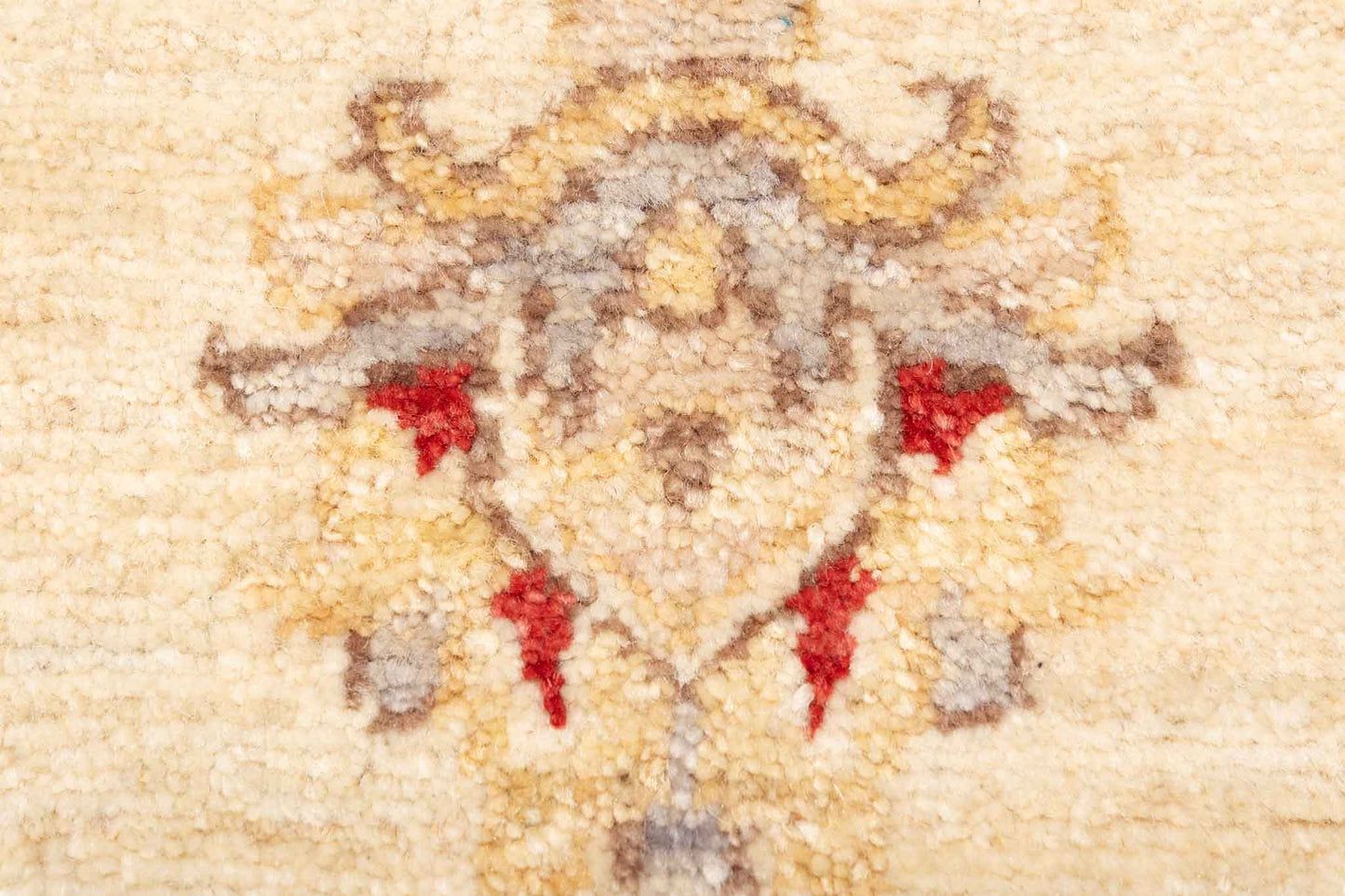 234 × 173 Farahan