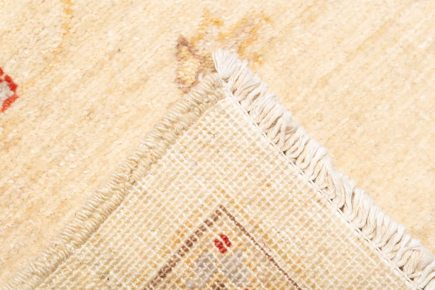 234 × 173 Farahan