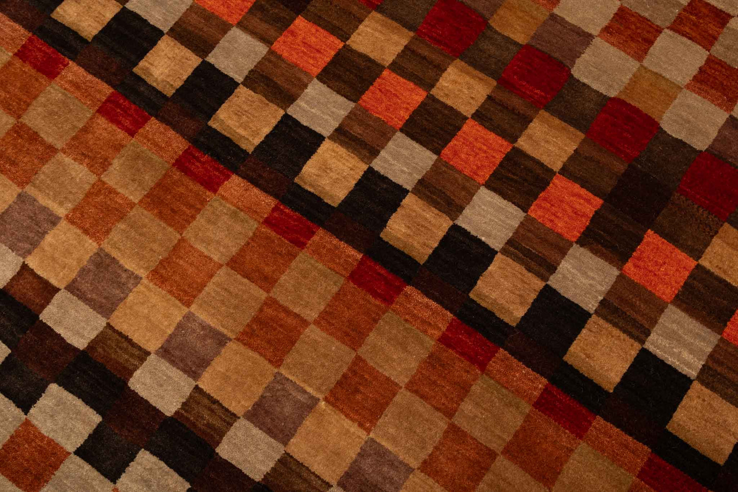 240 × 172 Loribaft