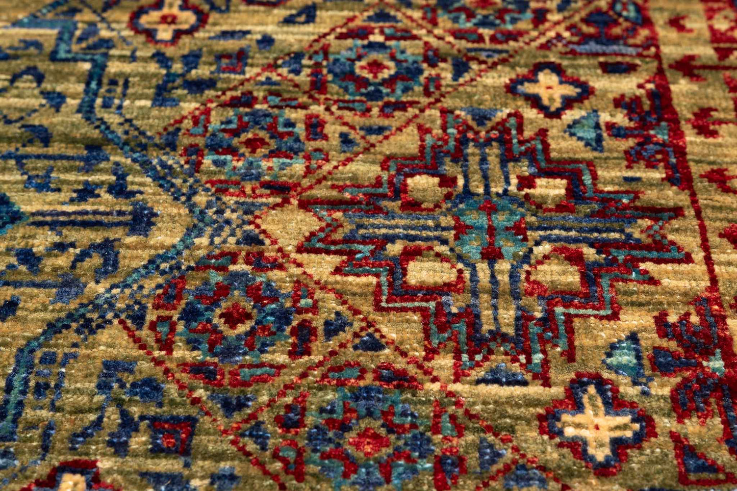 242 × 177 Mamluk