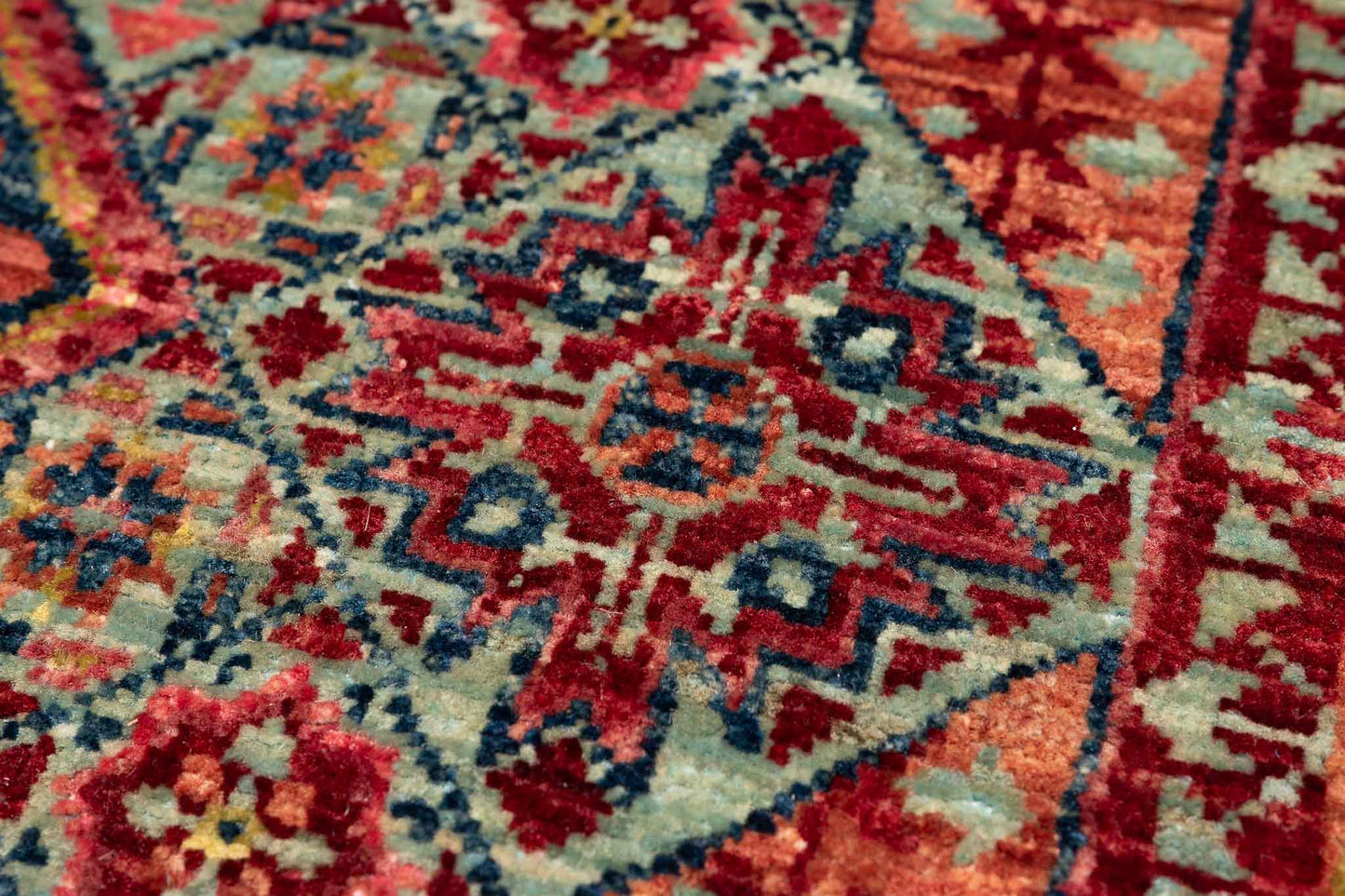 241 × 179 Mamluk