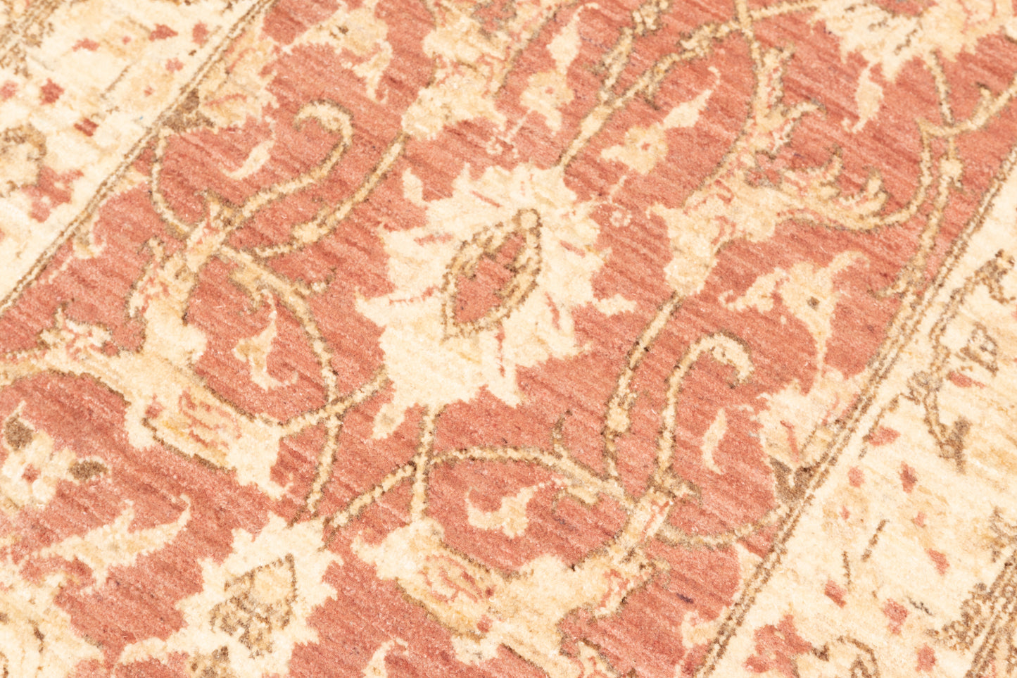 Täbris, 345 × 80 cm