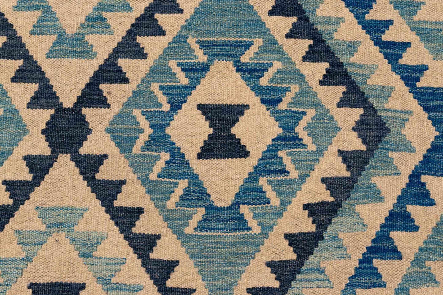 293 × 190 Kelim