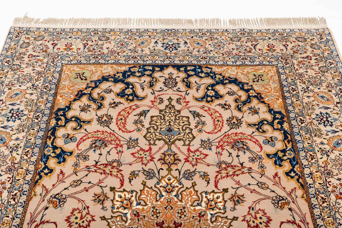 250 × 148 Isfahan