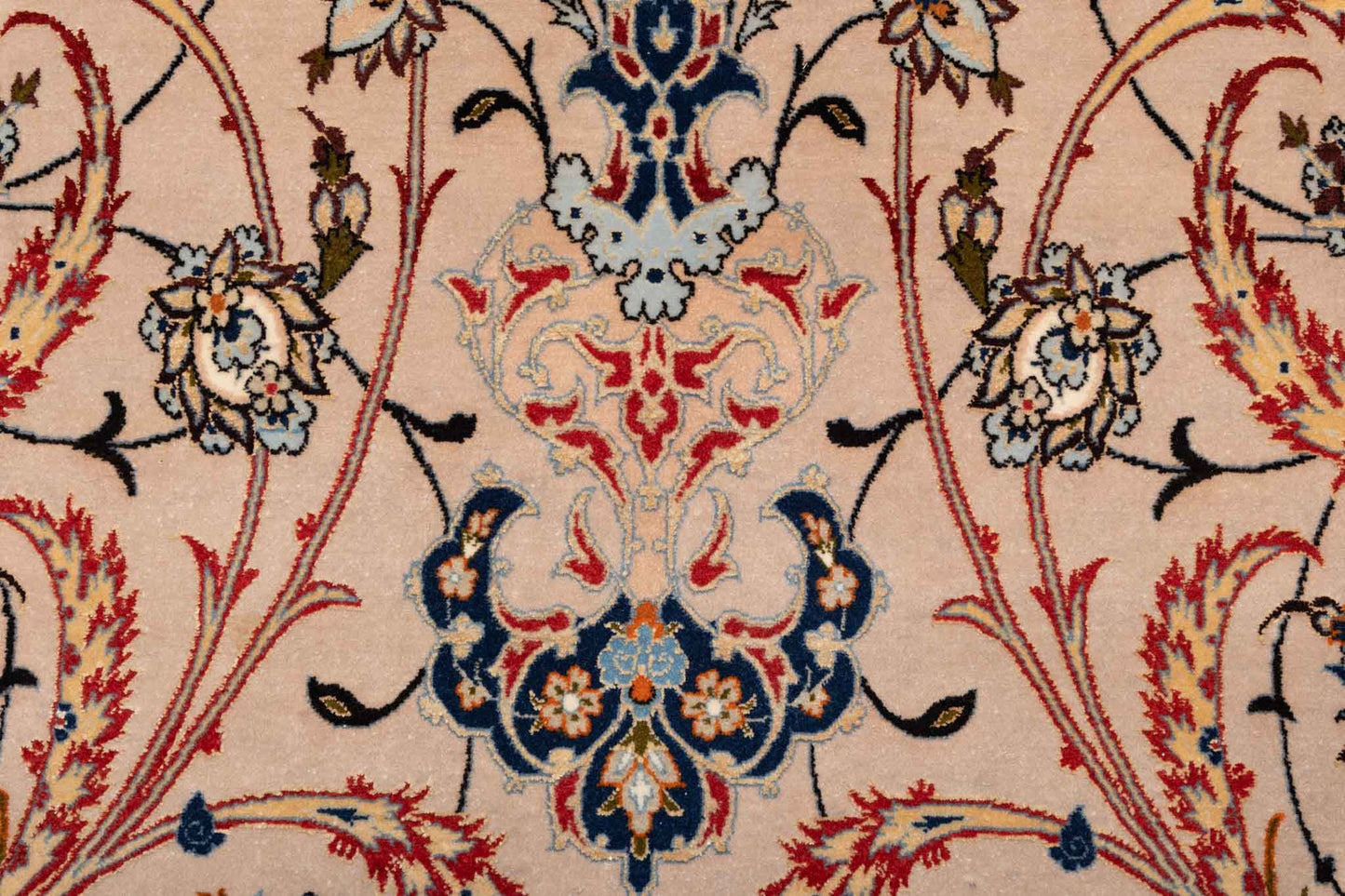 250 × 148 Isfahan