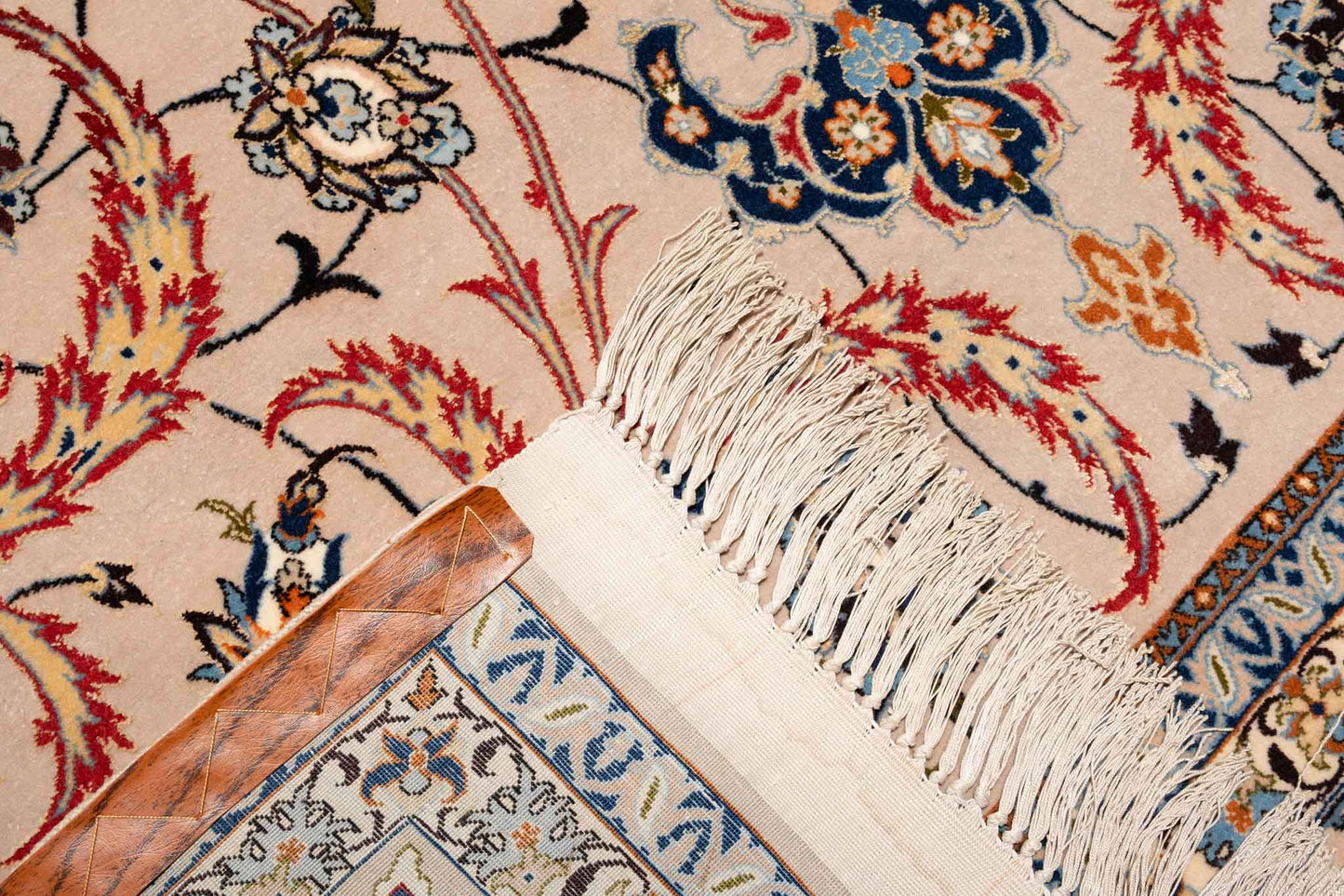 250 × 148 Isfahan
