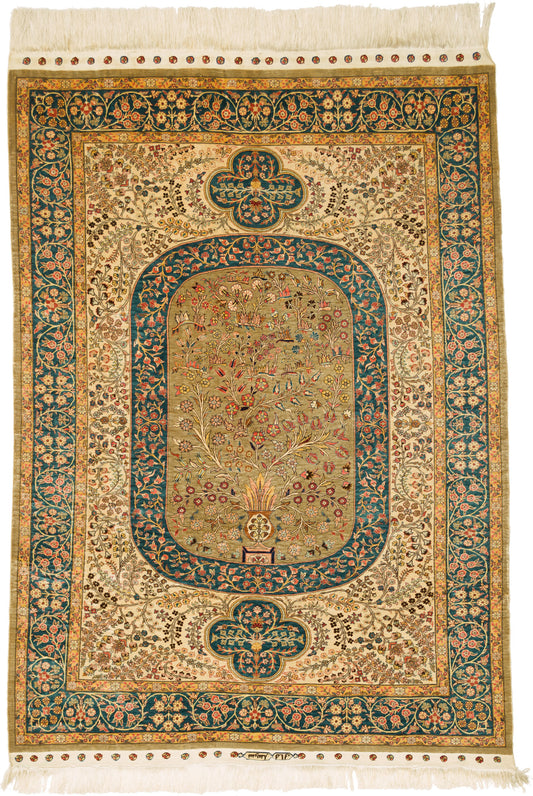 Hereke Seide, 143 × 99 cm