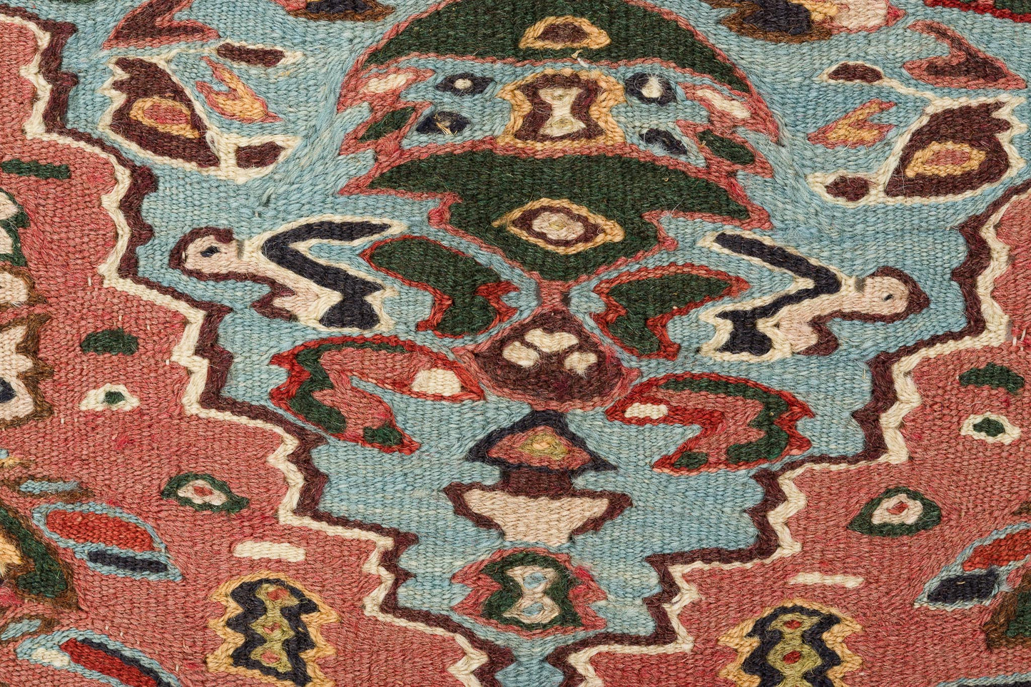 Senneh-Kelim, 240 × 150 cm
