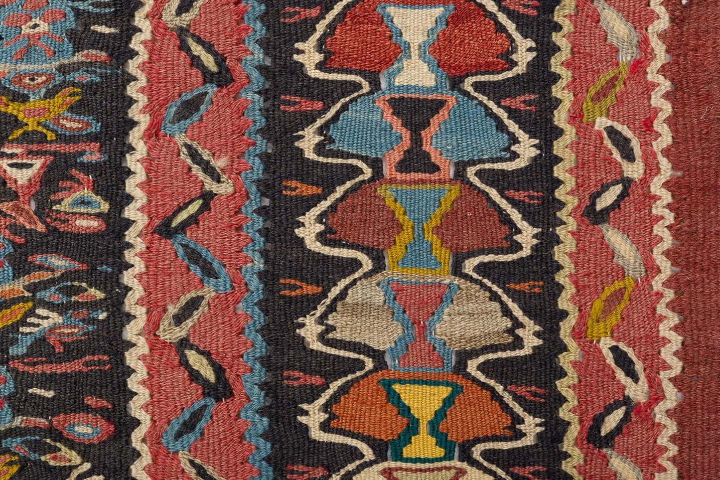 Kordestan-Kelim, 276 × 195 cm
