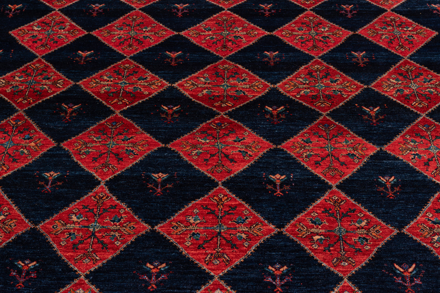 Loribaft Atash, 337 × 249 cm