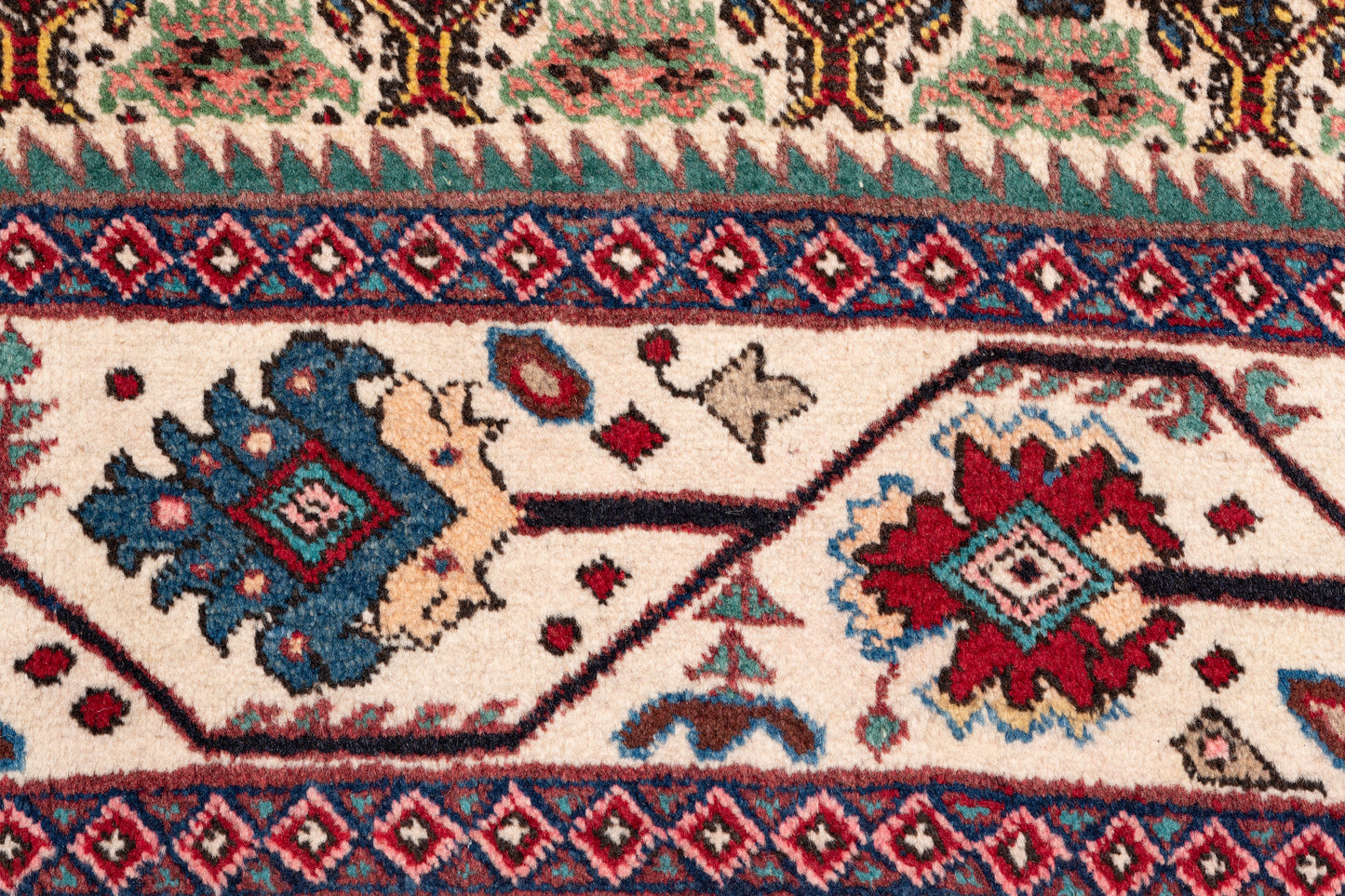 Täbris, 472 × 205 cm