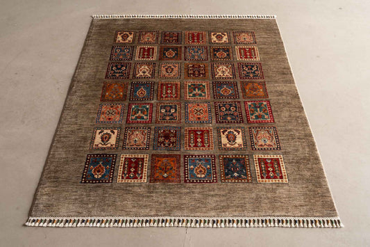 181 × 153 Ariana