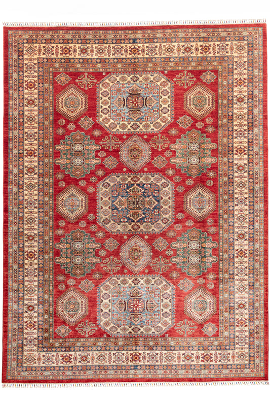 Kasak, 415 × 307 cm